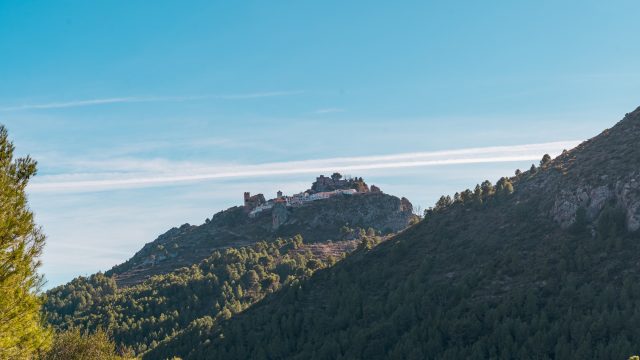 town-and-castle-of-guadalest-from-the-reservoir-of-guadalest-in-alicante-spain.jpg